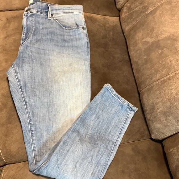 Ann Taylor LOFT Jeans - Picture 2 of 6